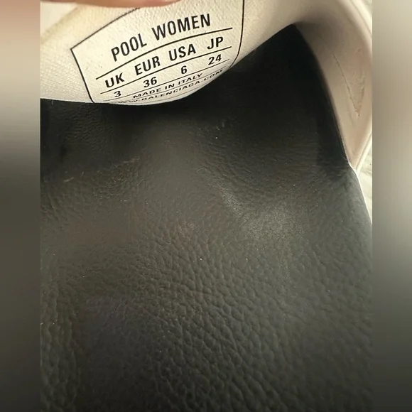 BALENCIAGA Raised Logo Embossed Rubber Pool Sandals Slides‎ Shoes White $395 36 - Picture 5 of 7